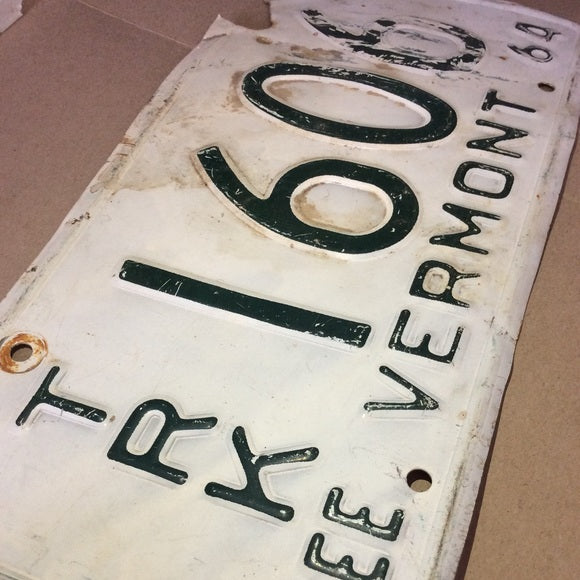 Valuable Early Year 1964 Vermont License Plate!