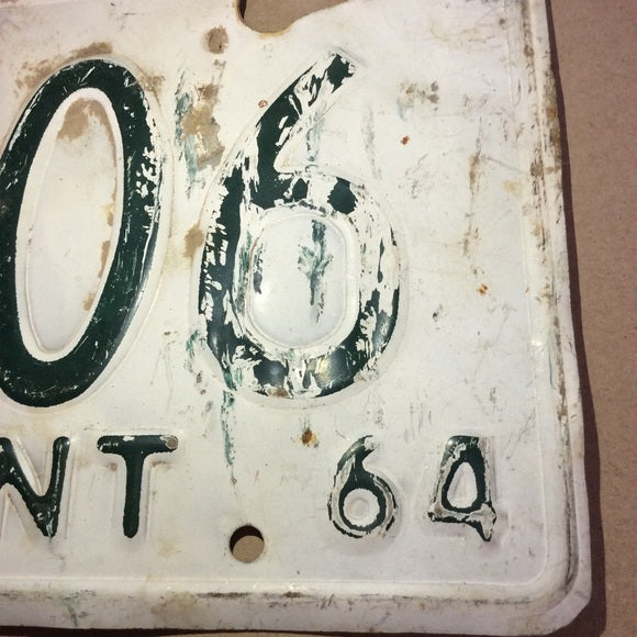 Valuable Early Year 1964 Vermont License Plate!