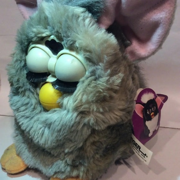 Rare Vintage 1998 Furby Electronic Stuffed Animal!