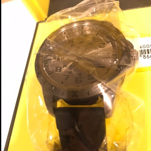 Brand New Invicta Mens Luxury Watch- $495 Retail Pricetag- Exceptional Quality