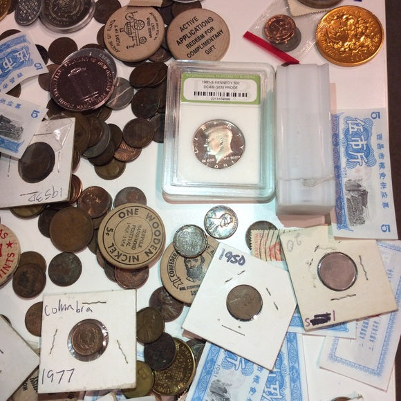 Huge Old US Coins &amp; Currency Collection- Ranges From The 1800’s to Mid 2000s